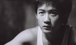 何炅爆料檀健次回忆视频,青春岁月里的点滴回忆