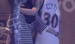 一人一句娱乐圈爆料文,揭秘明星背后的故事