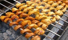 爆料烤面筋的新闻报道,食品安全问题引发关注